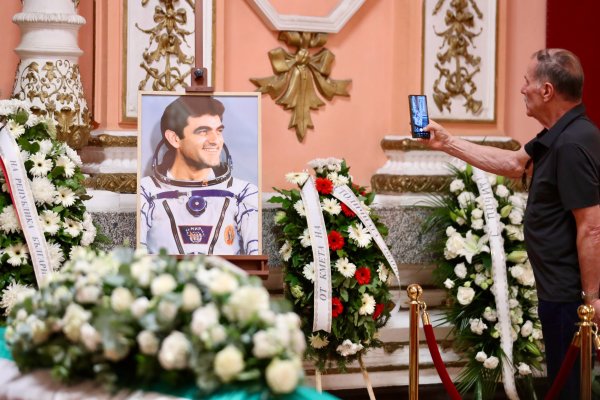 Последна почит на втория български космонавт генерал-майор о.р. Александър Александров